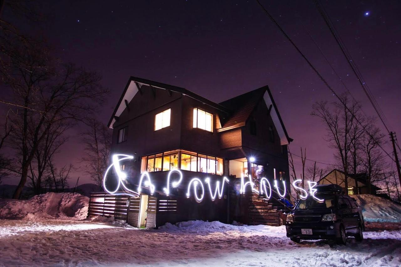 Hotel A Short Walk To Akakura Onsen Ski Lift And Town By Japow House Myoko Exterior foto